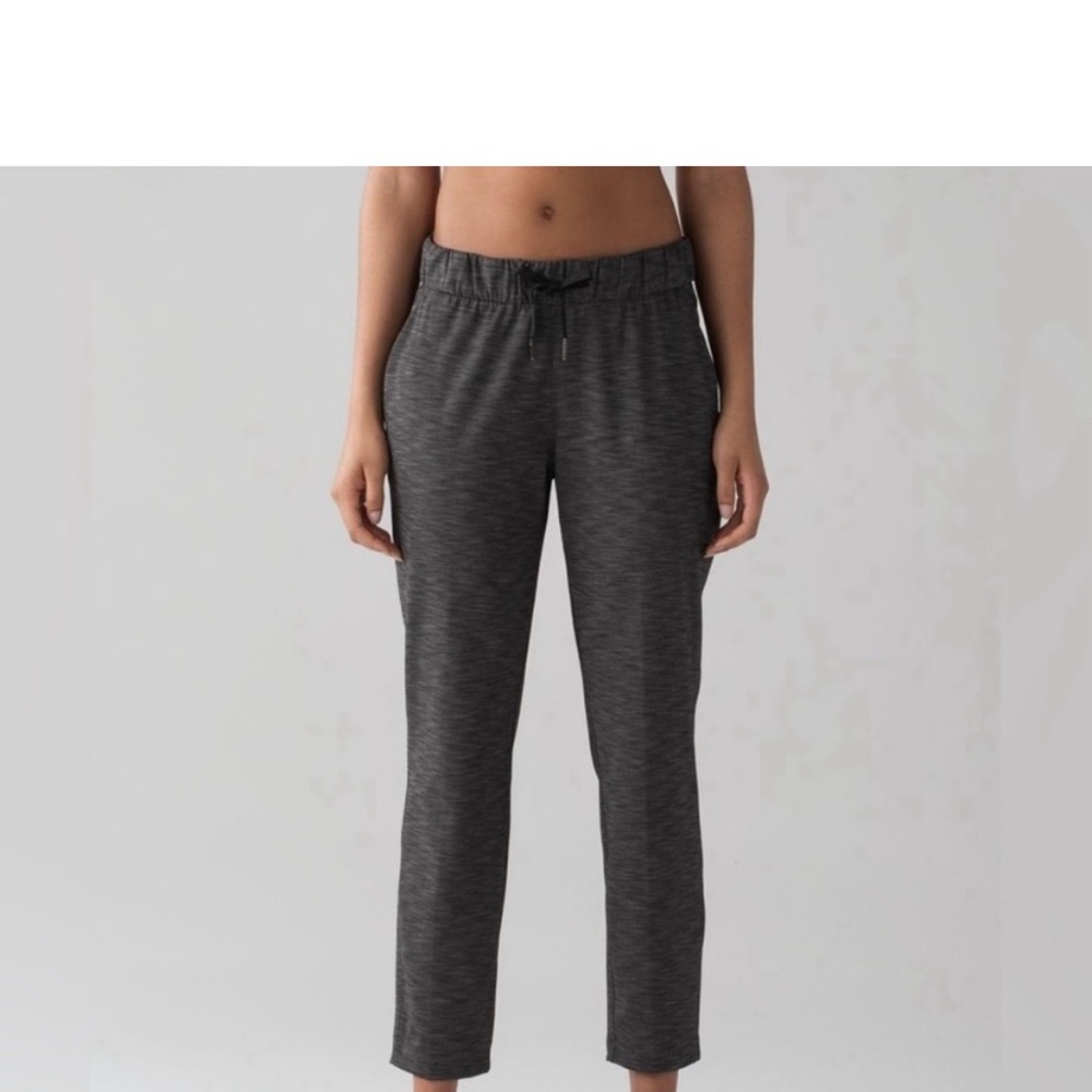 Lululemon on the fly pants in grey